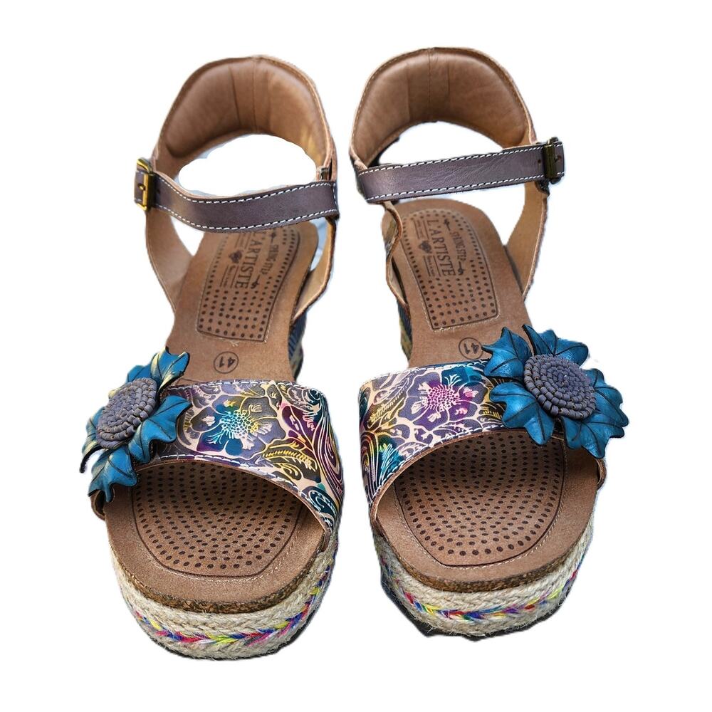L'Artiste Spring Step Annmarie Embossed Ankle Strap Wedge Sandals - Picture 3 of 10